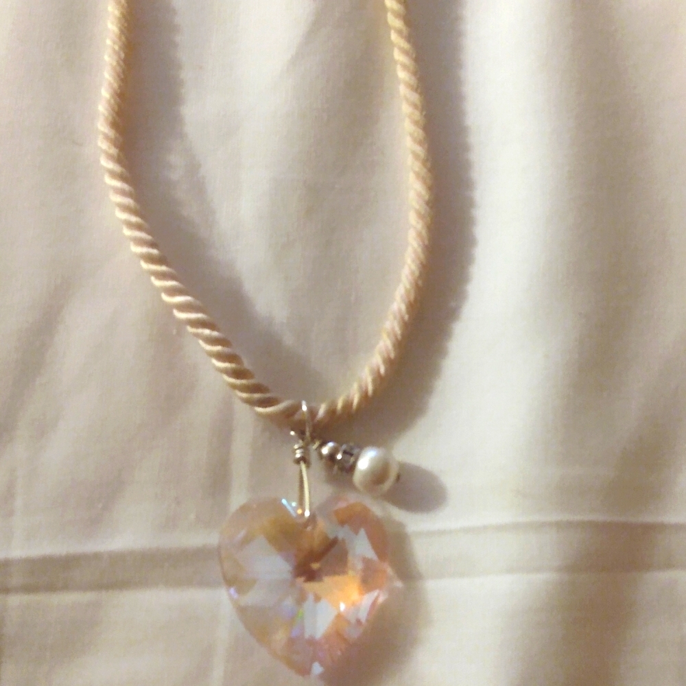 Pink heart jewel choker